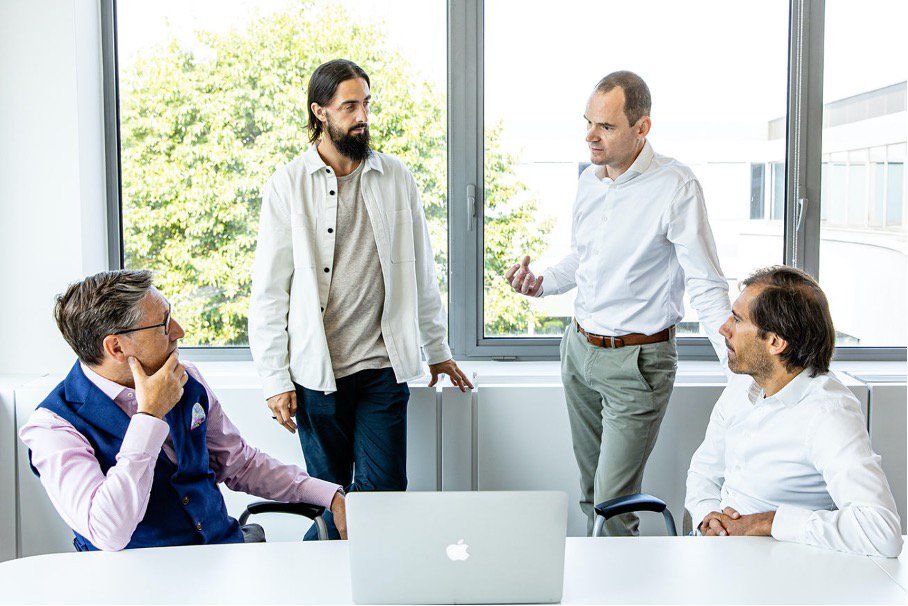 Antwerps HR-techbedrijf Kazi treedt toe tot de Cronos groep