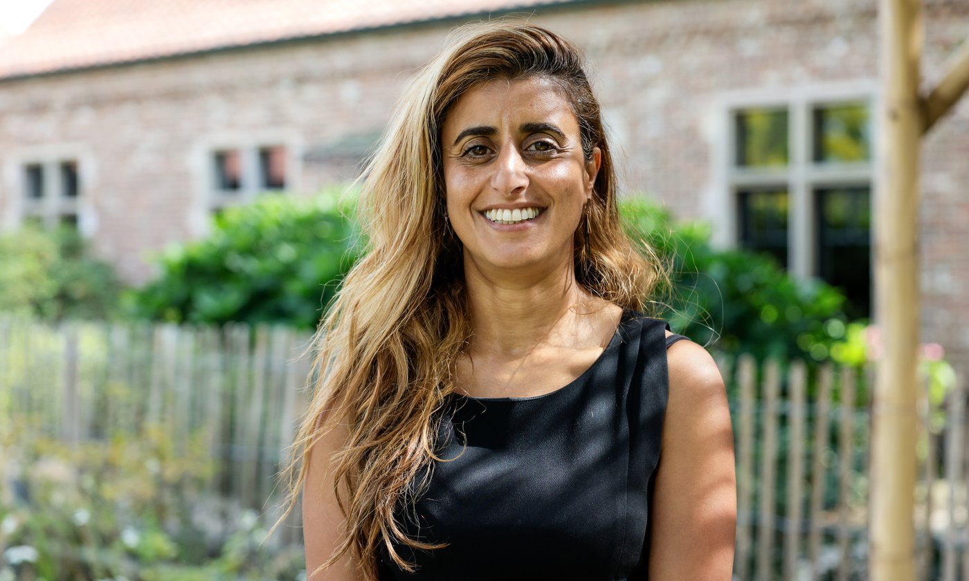 Bouchra Hashassi: “Het was cruciaal dat de juiste mensen in mij en mijn verhaal bleven geloven. Durven praten over je situatie kan wel degelijk het verschil maken”