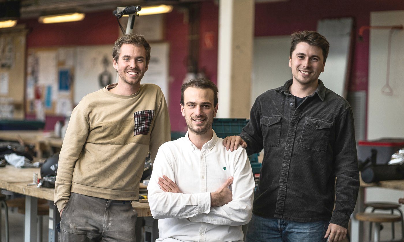 Deze drie twintigers willen met hun revolutionaire e-step de wereld veroveren: “Zalig om zo’n avontuur met je vrienden te kunnen verwezenlijken”