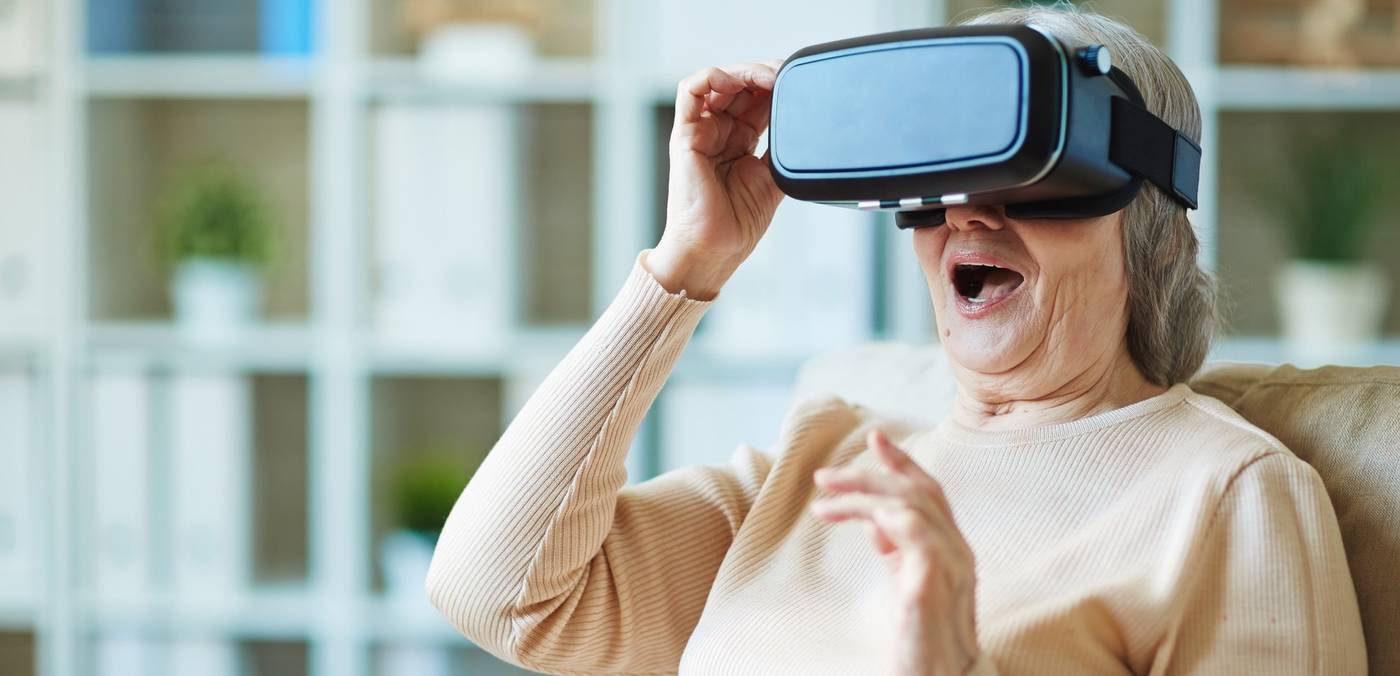Hoe dit Belgisch bedrijf senioren uit hun isolement haalt dankzij VR