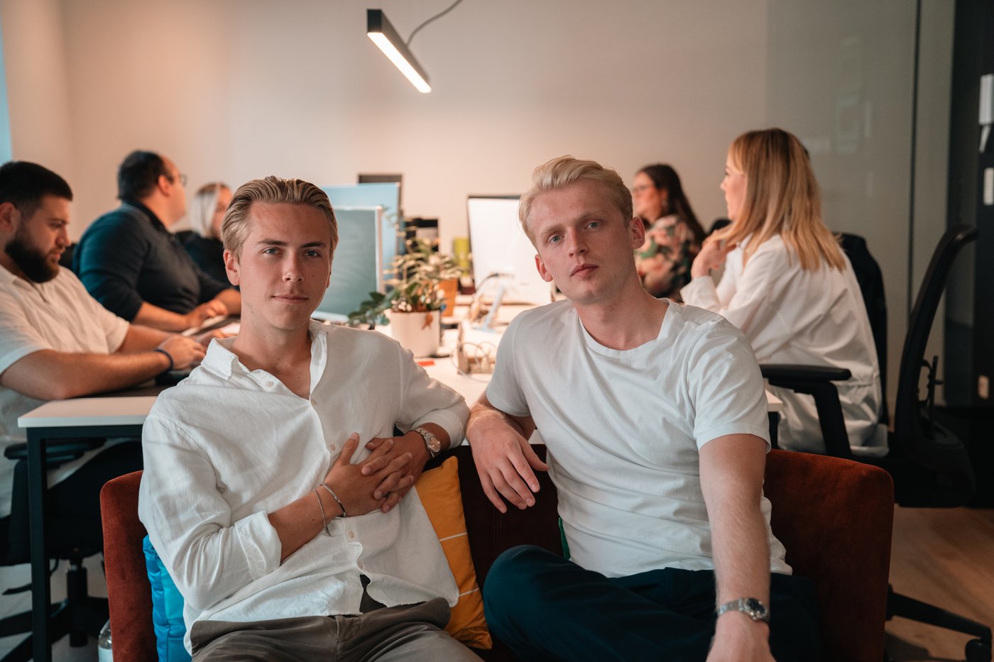 Dit jonge ondernemersduo doet zijn eerste succesvolle overname: “We leggen onze campagnes open en duiken samen in de cijfers, zodat onze klanten heel duidelijk begrijpen wat er met hun geld gebeurt en wat het opbrengt. Er valt niks te verbloemen.”