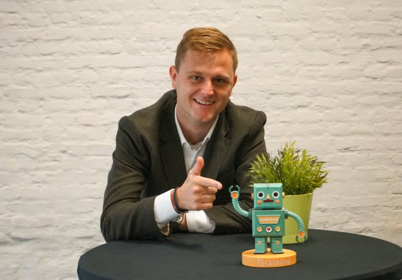 “Er is een wereldwijde wedloop rond AI aan de gang. Die win je alleen maar in een internationale groep, niet in je eentje vanuit België”