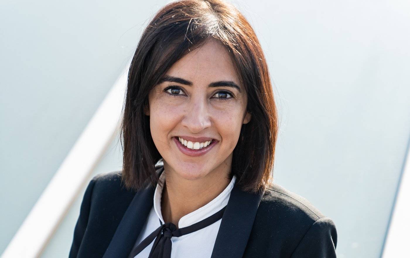 Het verhaal van Khadija Nadi die haar gouden kooi verliet op zoek naar meer impact: “Purpose driven ondernemerschap is niet voor softies”