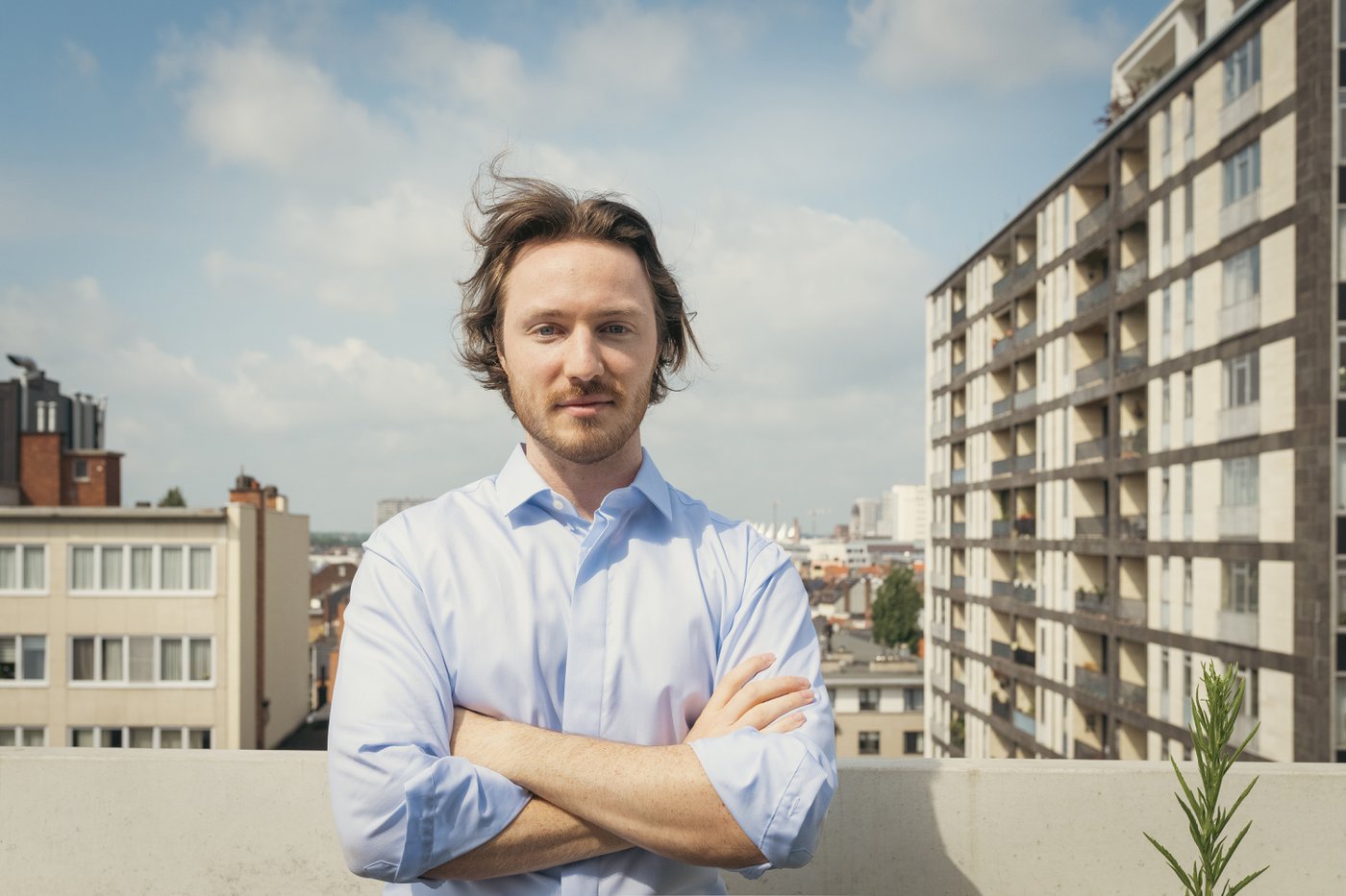 Hier brandt de (duurzame) LAMMP: hoe dit vastgoedbeheerbedrijf de energietransitie op Linkeroever helpt versnellen