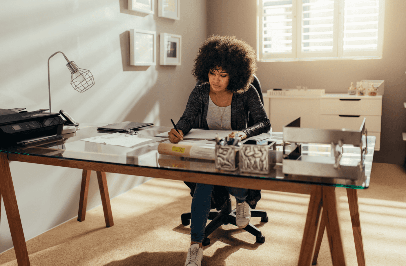 Hoe we onze arbeidsmarkt kunnen revitaliseren? Heel simpel: iedereen freelancer!