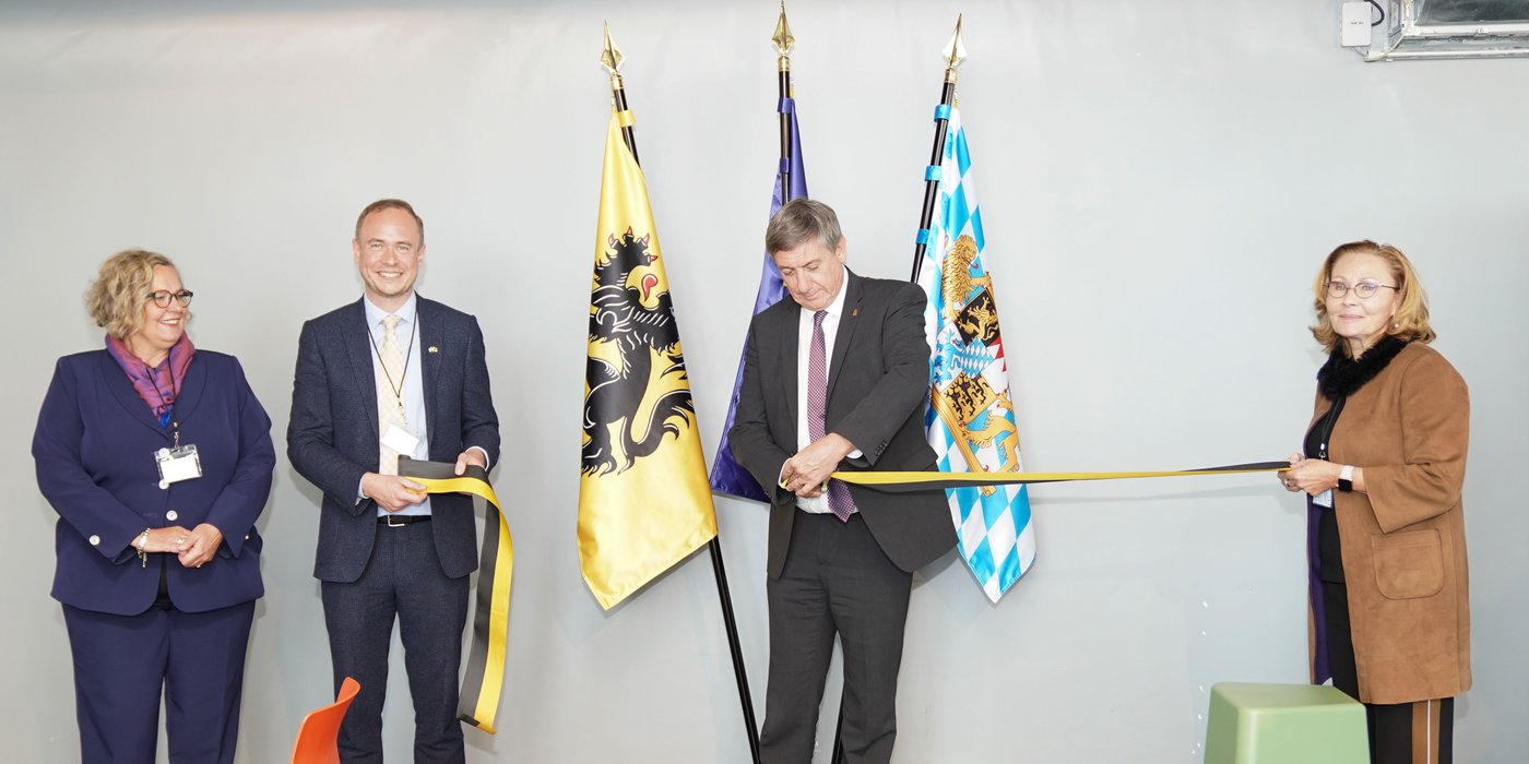 Jan Jambon opent nieuwe Science & Technology Office van FIT in München