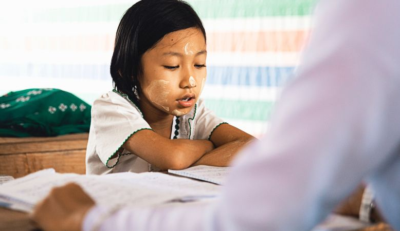 “Het onderwijssysteem kraakt in zijn voegen, maar slechts weinigen doen er iets aan”