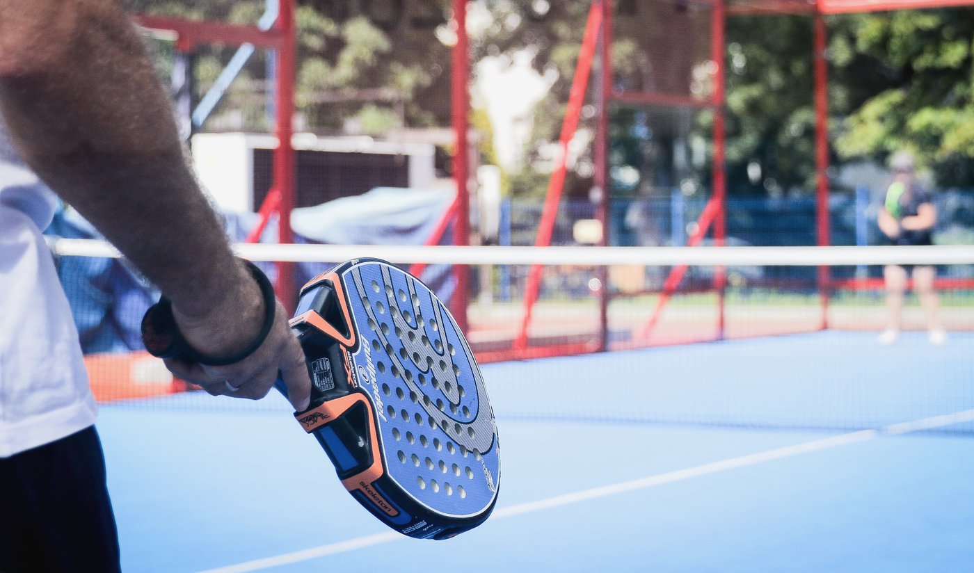 Kim Clijsters investeert in digitale toegangscontrole voor padelterreinen