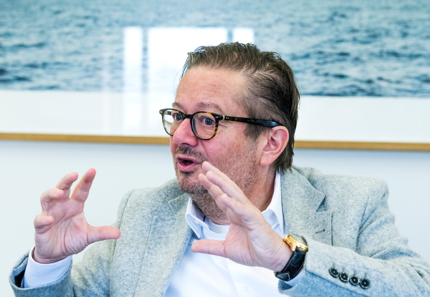 Marc Coucke wil de boot niet missen en stapt in Italiaanse jachtenbouwer
