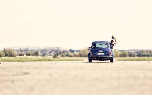 Mobile Vikings schaft dataroamingkosten vroeger af dan voorzien. Dit zijn de plannen: