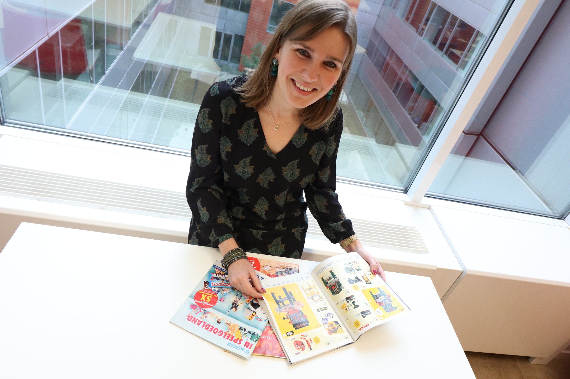 Onderzoek toont aan: papieren reclamefolders blijven de grootste inspiratiebron voor sinterklaascadeaus