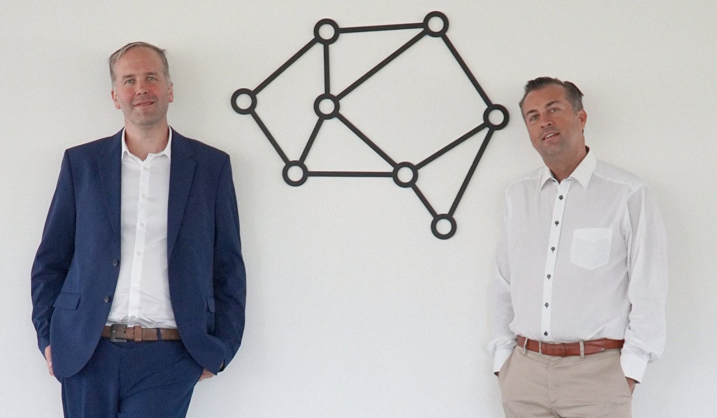 Robovision-founder Jonathan Berte geeft CEO-fakkel door aan Thomas Van den Driessche