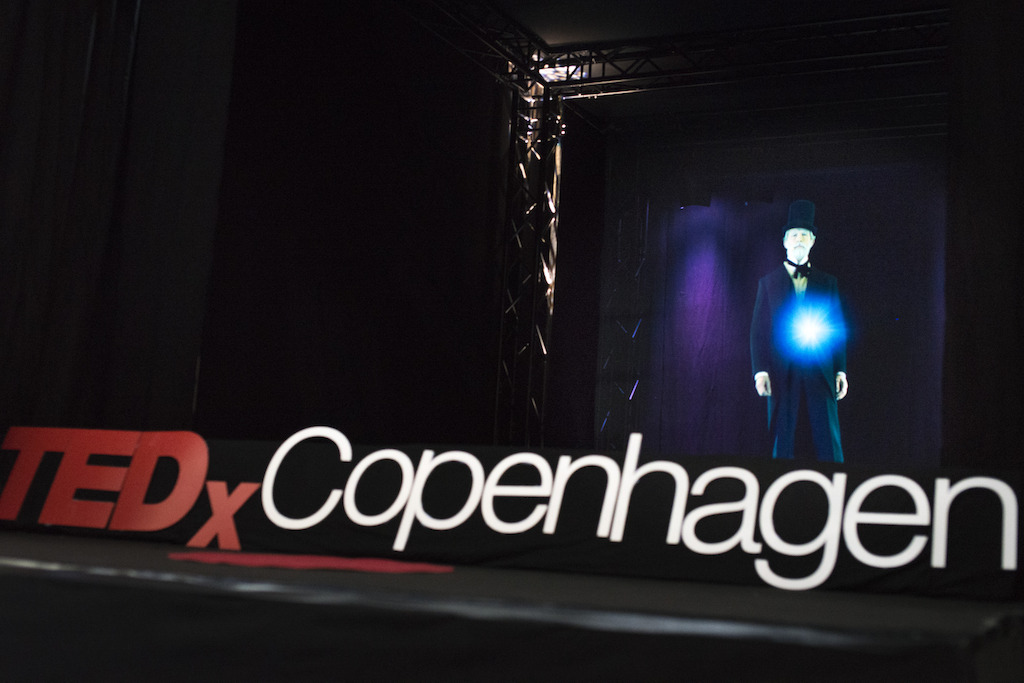 Uniek: overleden Carlsberg founder geeft TED Talk