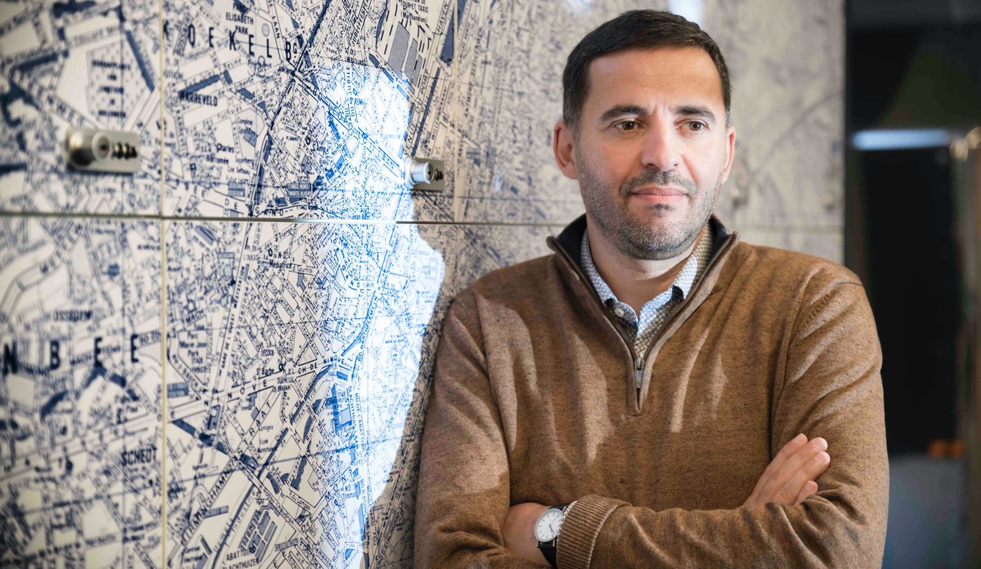 Vijf op een rij: een blik in het leven van Omar Mohout (Sirris)