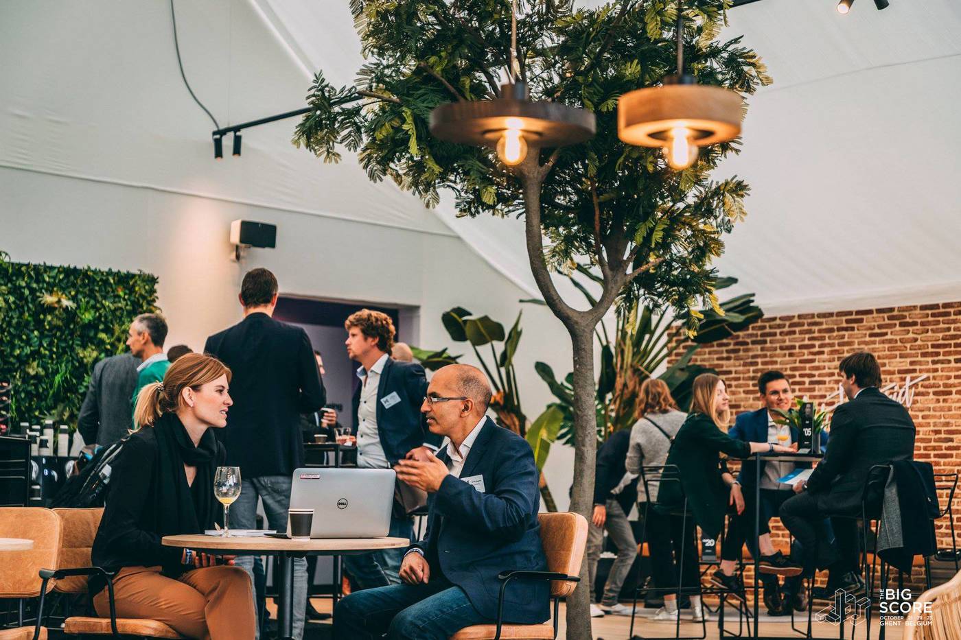 Waarom en hoe werken start-ups en scale-ups het beste samen met corporates? Deze tips helpen je op weg