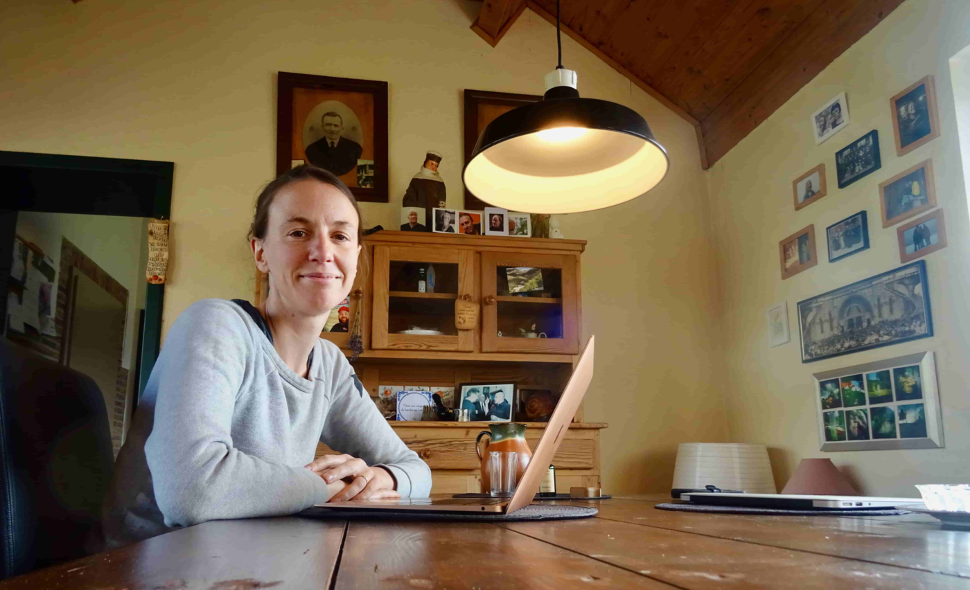 Werken in coronatijden: Jana Wuyts geeft deze 5 tips voor productief thuiswerk